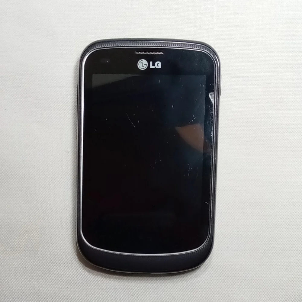 LG 306G Black TracFone Cellular Phone